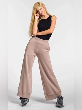 AAKASHA Soft Cotton Wide Leg Pant size XS